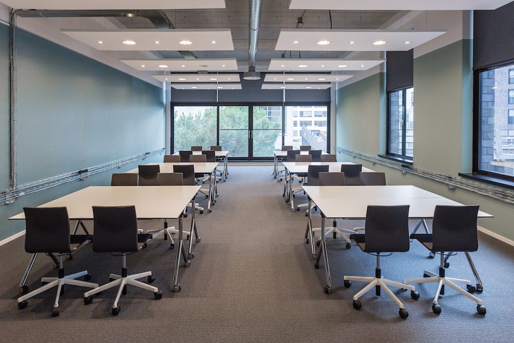 Zaal Kelvin