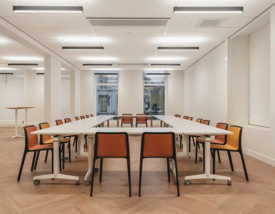Igluu DenHaag Zeestraat Vergaderruimte Storm 01 scaled